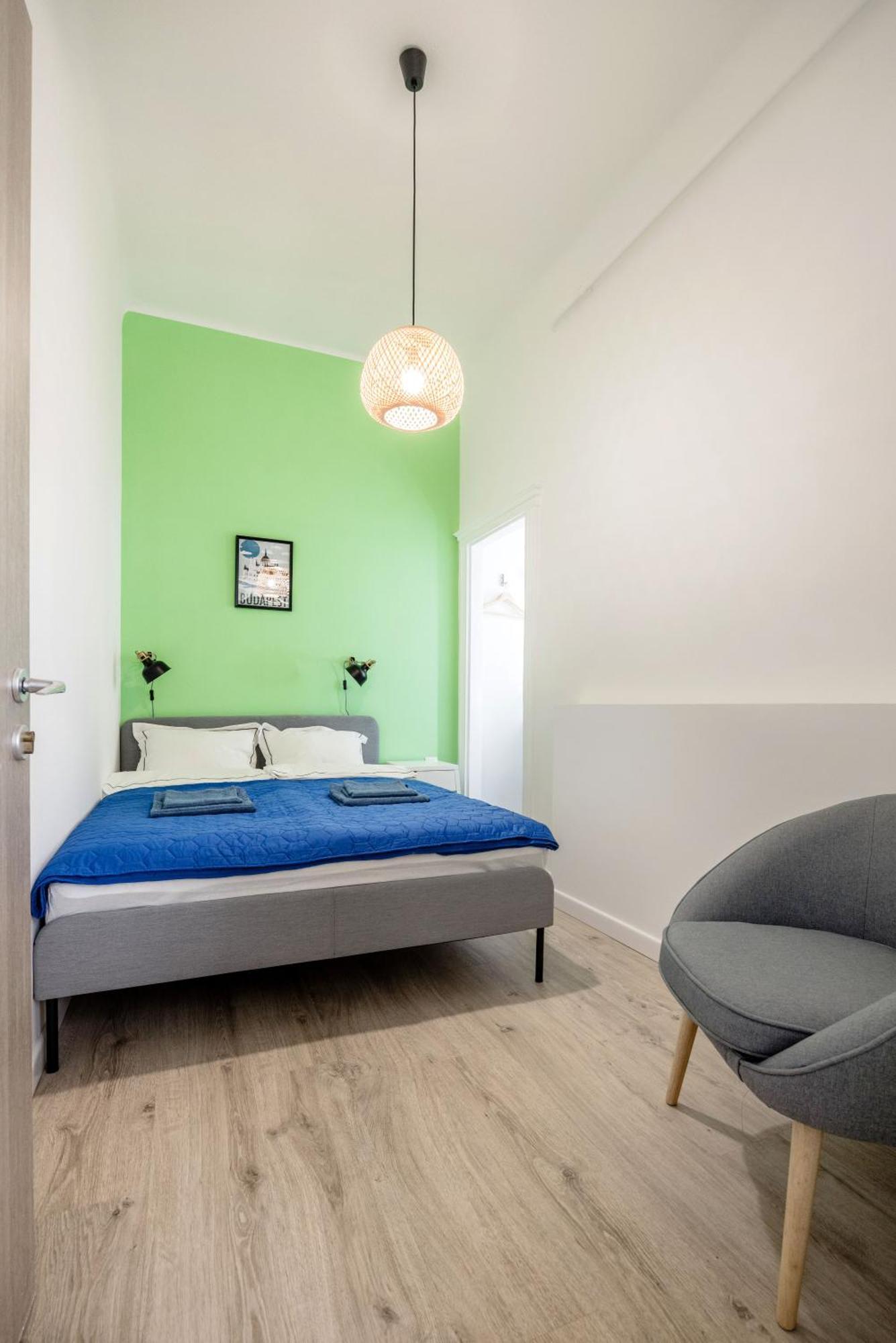 Stylish And Colourful Apartment In The City Centre Budapest Esterno foto