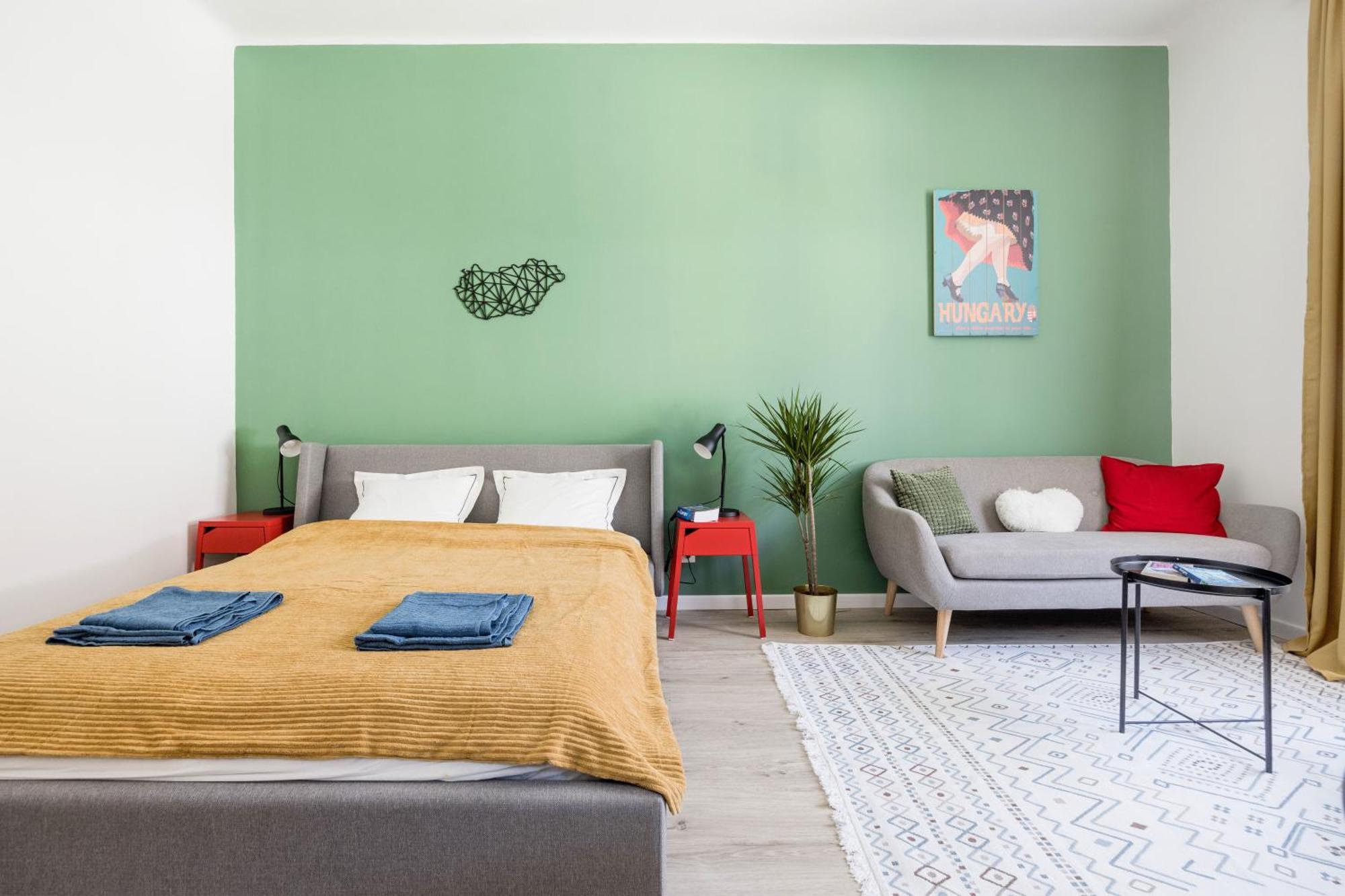 Stylish And Colourful Apartment In The City Centre Budapest Esterno foto