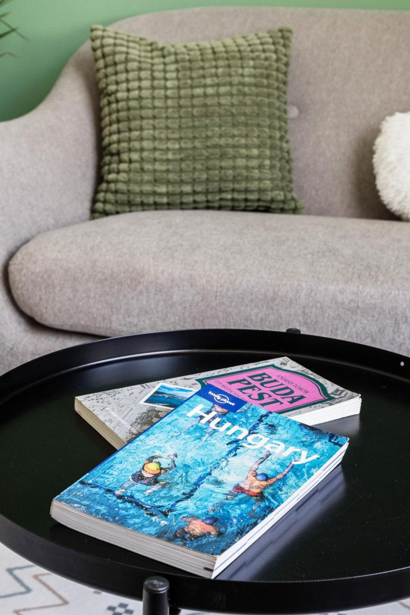 Stylish And Colourful Apartment In The City Centre Budapest Esterno foto